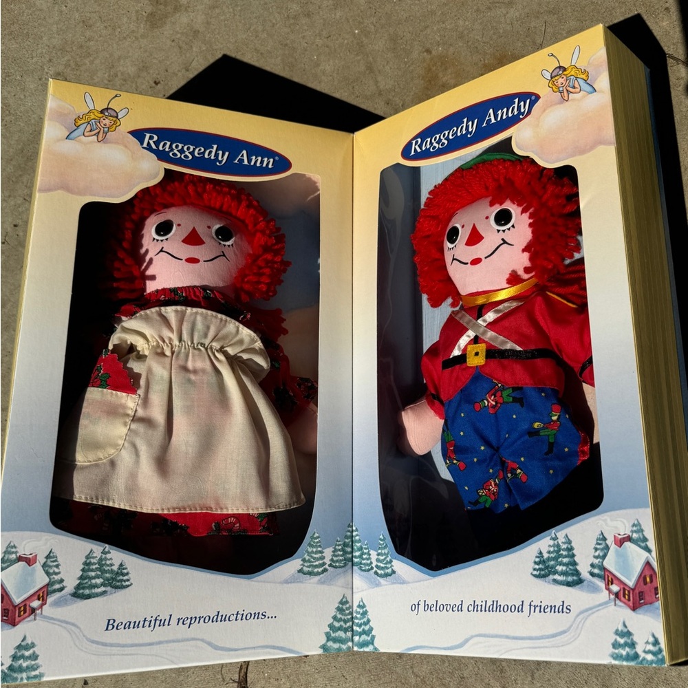 Vintage Raggedy Ann & Andy dolls